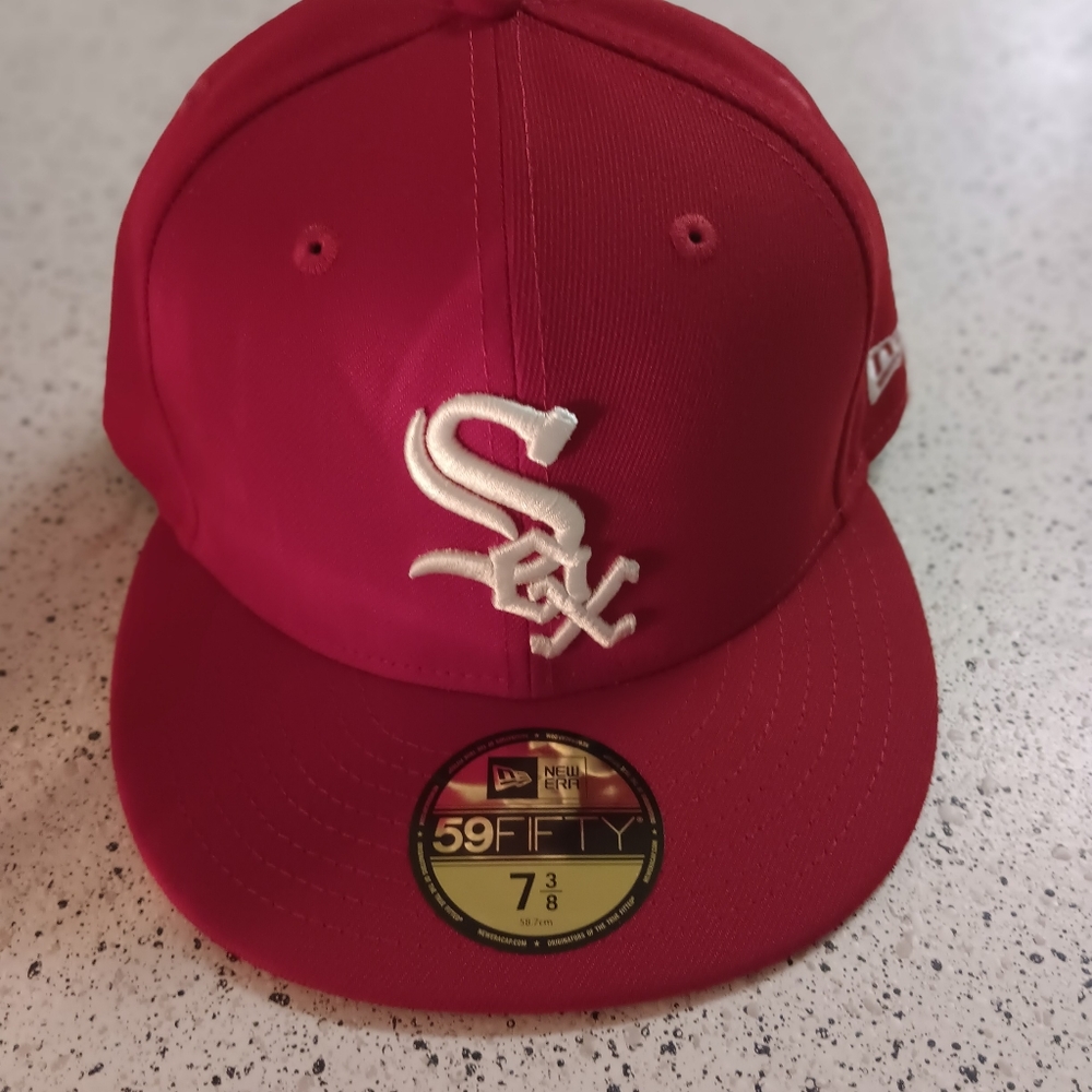 New Era Chicago White Sox Fitted Cap (Brand New)